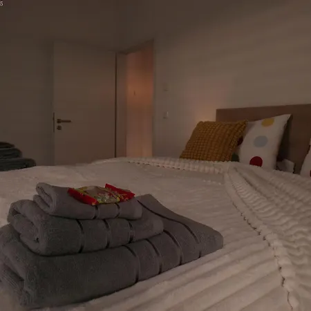 Neu Gebaut - Modern - - Boardinghouse Weisse Taube Lägenhetshotell