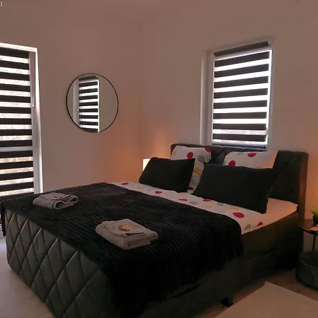 Neu Gebaut - Modern - - Boardinghouse Weisse Taube *