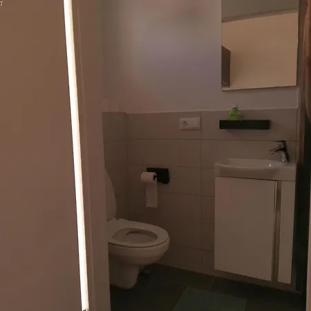 Neu Gebaut - Modern - - Boardinghouse Weisse Taube *