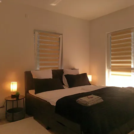 Neu Gebaut - Modern - - Boardinghouse Weisse Taube *