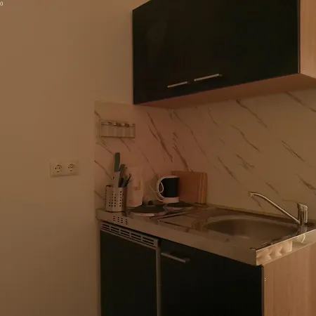 Aparthotel Neu Gebaut - Modern - - Boardinghouse Weiße Taube Altenstadt