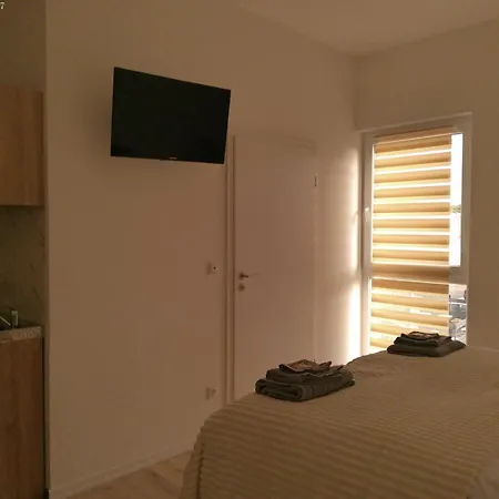 Neu Gebaut - Modern - - Boardinghouse Weiße Taube Altenstadt