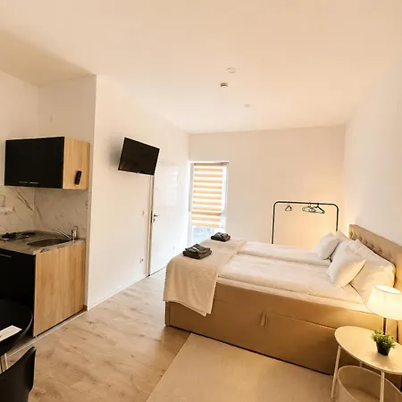 Newly Built - Neu Gebaut - Modern - - Boardinghouse Weisse Taube Apartmanhotel