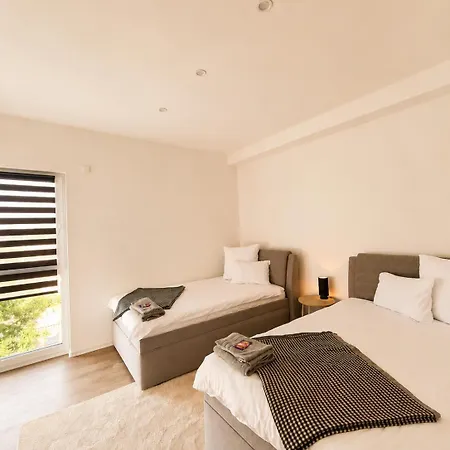 Newly Built - Neu Gebaut - Modern - - Boardinghouse Weisse Taube Apartmanhotel *