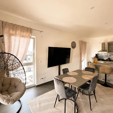 Neu Gebaut - Modern - - Boardinghouse Weiße Taube Altenstadt
