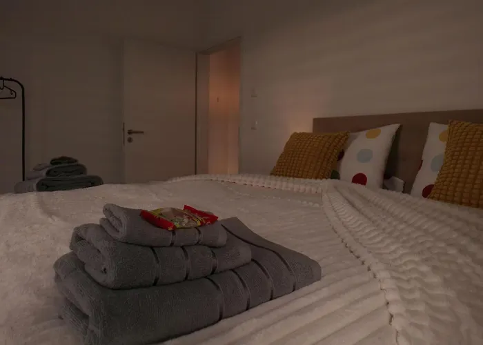 Neu Gebaut - Modern - - Boardinghouse Weisse Taube Hotel apartamentowy