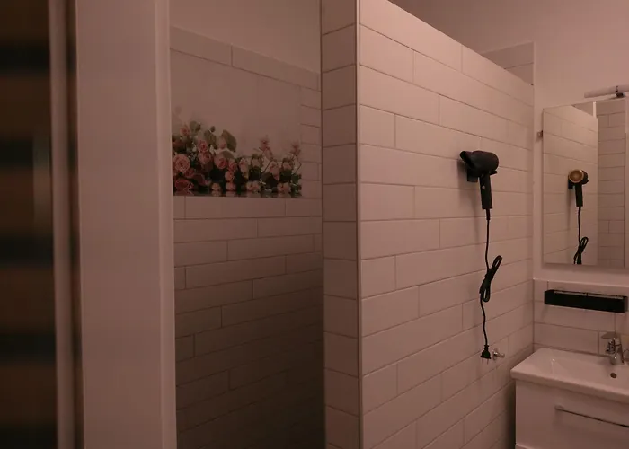 Lägenhetshotell Neu Gebaut - Modern - - Boardinghouse Weisse Taube Altenstadt