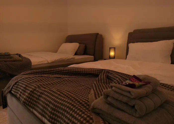 Neu Gebaut - Modern - - Boardinghouse Weisse Taube *