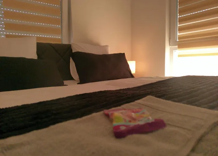 Hotel apartamentowy Neu Gebaut - Modern - - Boardinghouse Weisse Taube Altenstadt