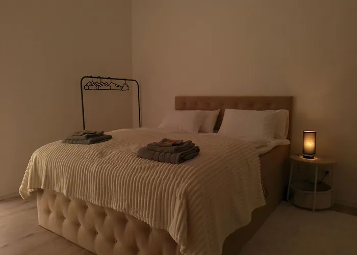 Neu Gebaut - Modern - - Boardinghouse Weisse Taube Lägenhetshotell Altenstadt